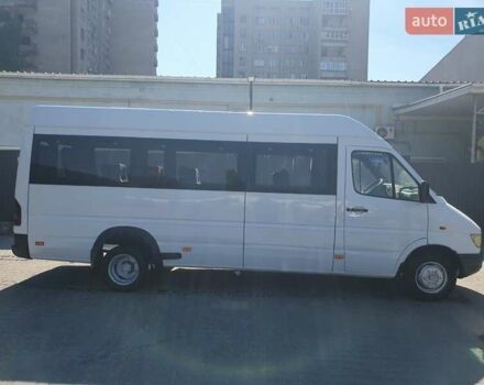 Белый Мерседес Sprinter, объемом двигателя 2.87 л и пробегом 500 тыс. км за 10500 $, фото 2 на Automoto.ua
