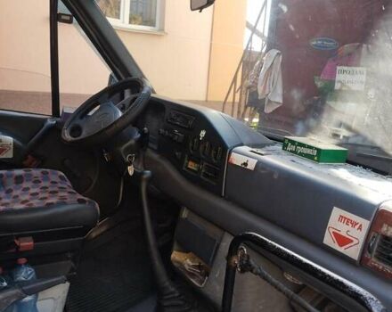 Белый Мерседес Sprinter, объемом двигателя 2.87 л и пробегом 300 тыс. км за 8500 $, фото 2 на Automoto.ua