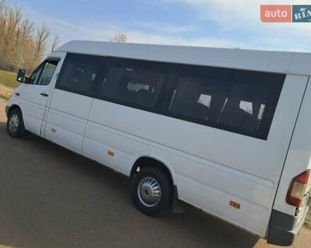 Белый Мерседес Sprinter, объемом двигателя 2.2 л и пробегом 1000 тыс. км за 7999 $, фото 2 на Automoto.ua