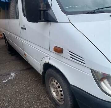 Белый Мерседес Sprinter, объемом двигателя 2.15 л и пробегом 200 тыс. км за 5000 $, фото 16 на Automoto.ua
