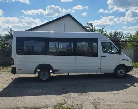 Белый Мерседес Sprinter, объемом двигателя 2.15 л и пробегом 500 тыс. км за 10500 $, фото 6 на Automoto.ua