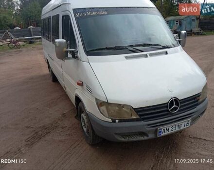 Мерседес Sprinter 2002 в Коростене на Automoto.ua Белый Мерседес Sprinter, объемом двигателя 2.69 л и пробегом 280 тыс. км за 10300 $, фото 6 на Automoto.ua