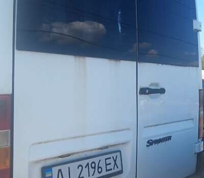 Белый Мерседес Sprinter, объемом двигателя 2.15 л и пробегом 602 тыс. км за 8699 $, фото 5 на Automoto.ua