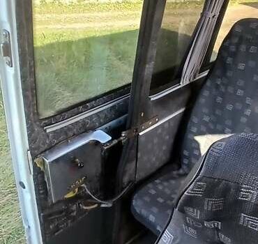 Белый Мерседес Sprinter, объемом двигателя 2.15 л и пробегом 445 тыс. км за 12200 $, фото 16 на Automoto.ua