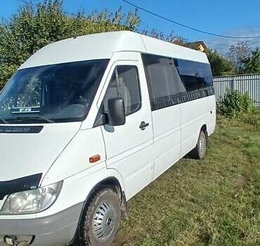 Белый Мерседес Sprinter, объемом двигателя 2.15 л и пробегом 445 тыс. км за 12200 $, фото 7 на Automoto.ua