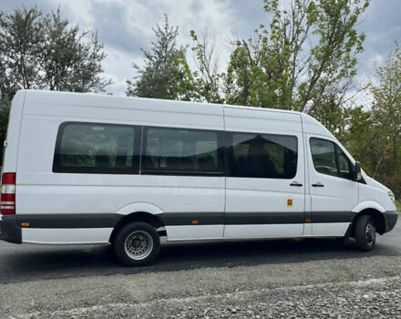 Белый Мерседес Sprinter, объемом двигателя 2.14 л и пробегом 388 тыс. км за 28000 $, фото 4 на Automoto.ua