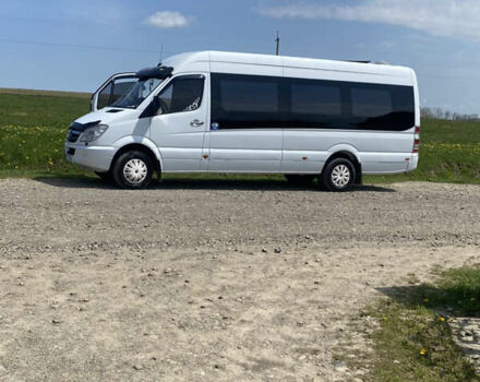 Белый Мерседес Sprinter, объемом двигателя 0 л и пробегом 120 тыс. км за 26999 $, фото 3 на Automoto.ua