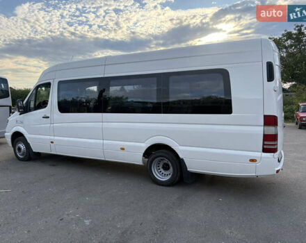 Белый Мерседес Sprinter, объемом двигателя 2.2 л и пробегом 439 тыс. км за 23900 $, фото 4 на Automoto.ua