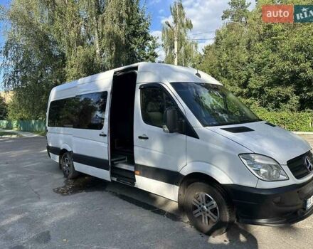 Белый Мерседес Sprinter, объемом двигателя 2.14 л и пробегом 380 тыс. км за 23000 $, фото 3 на Automoto.ua