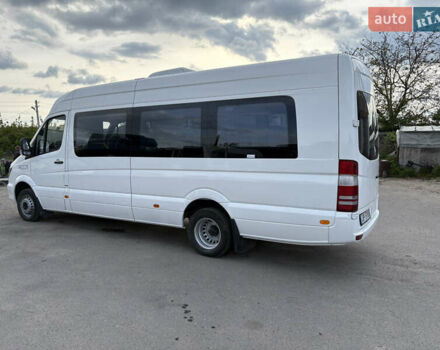 Белый Мерседес Sprinter, объемом двигателя 2.2 л и пробегом 391 тыс. км за 26900 $, фото 5 на Automoto.ua