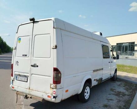 Белый Мерседес Sprinter, объемом двигателя 2.87 л и пробегом 497 тыс. км за 7500 $, фото 3 на Automoto.ua