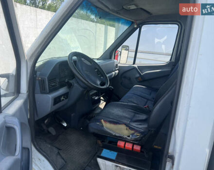 Белый Мерседес Sprinter, объемом двигателя 2.87 л и пробегом 700 тыс. км за 6500 $, фото 5 на Automoto.ua