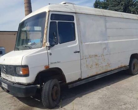Белый Мерседес Sprinter, объемом двигателя 4.25 л и пробегом 500 тыс. км за 4350 $, фото 4 на Automoto.ua