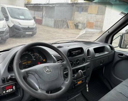 Белый Мерседес Sprinter, объемом двигателя 2.7 л и пробегом 500 тыс. км за 9500 $, фото 14 на Automoto.ua
