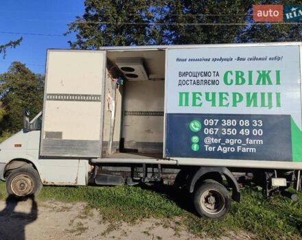 Білий Мерседес Sprinter, об'ємом двигуна 2.69 л та пробігом 400 тис. км за 10000 $, фото 4 на Automoto.ua