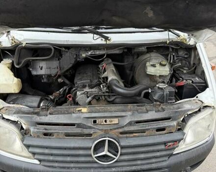 Белый Мерседес Sprinter, объемом двигателя 2.7 л и пробегом 500 тыс. км за 9500 $, фото 11 на Automoto.ua