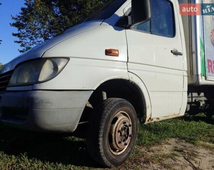 Білий Мерседес Sprinter, об'ємом двигуна 2.69 л та пробігом 400 тис. км за 10000 $, фото 3 на Automoto.ua