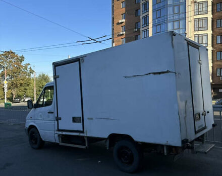 Белый Мерседес Sprinter, объемом двигателя 2.15 л и пробегом 590 тыс. км за 6500 $, фото 5 на Automoto.ua