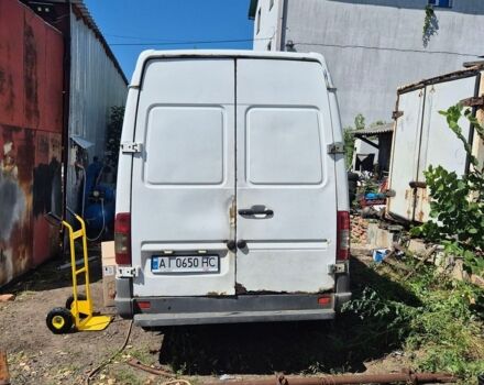 Белый Мерседес Sprinter, объемом двигателя 2.2 л и пробегом 600 тыс. км за 4000 $, фото 1 на Automoto.ua