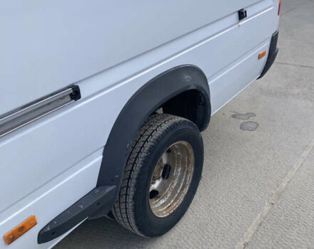 Белый Мерседес Sprinter, объемом двигателя 2.69 л и пробегом 627 тыс. км за 14500 $, фото 3 на Automoto.ua
