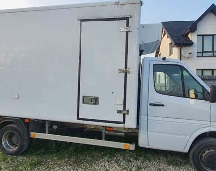 Белый Мерседес Sprinter, объемом двигателя 2.7 л и пробегом 621 тыс. км за 22000 $, фото 1 на Automoto.ua