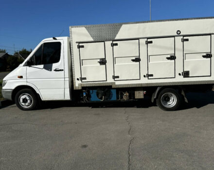 Белый Мерседес Sprinter, объемом двигателя 0 л и пробегом 451 тыс. км за 12200 $, фото 7 на Automoto.ua