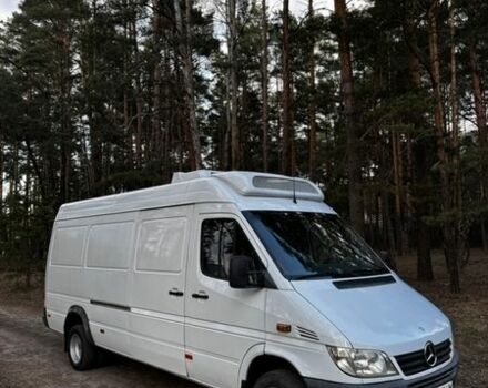 Белый Мерседес Sprinter, объемом двигателя 2.7 л и пробегом 420 тыс. км за 15500 $, фото 4 на Automoto.ua