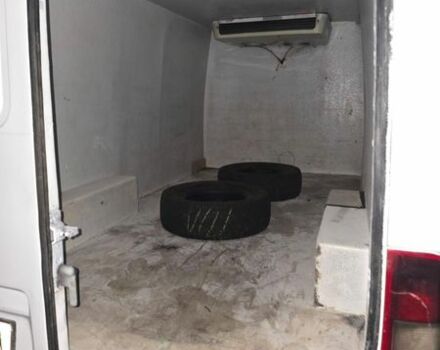 Белый Мерседес Sprinter, объемом двигателя 2.15 л и пробегом 500 тыс. км за 9000 $, фото 2 на Automoto.ua