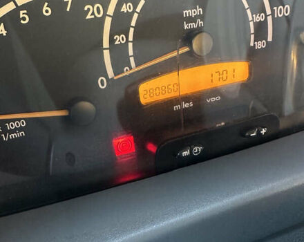Белый Мерседес Sprinter, объемом двигателя 2.2 л и пробегом 450 тыс. км за 11600 $, фото 2 на Automoto.ua