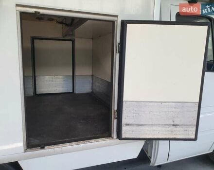 Белый Мерседес Sprinter, объемом двигателя 2.2 л и пробегом 172 тыс. км за 13800 $, фото 2 на Automoto.ua