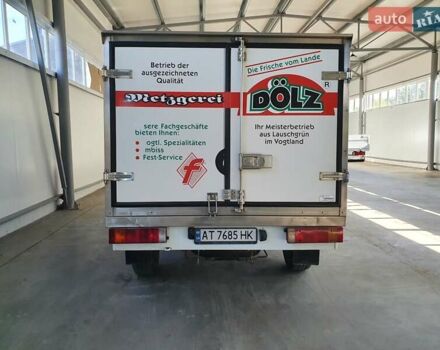 Белый Мерседес Sprinter, объемом двигателя 2.2 л и пробегом 172 тыс. км за 13800 $, фото 12 на Automoto.ua