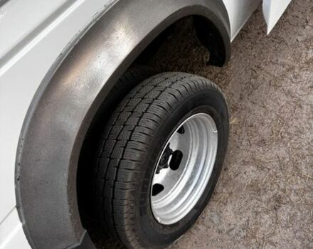 Белый Мерседес Sprinter, объемом двигателя 2.7 л и пробегом 420 тыс. км за 15500 $, фото 9 на Automoto.ua