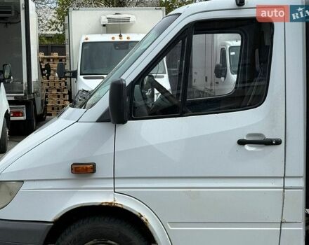 Белый Мерседес Sprinter, объемом двигателя 2.15 л и пробегом 528 тыс. км за 7400 $, фото 2 на Automoto.ua