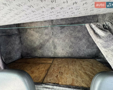 Белый Мерседес Sprinter, объемом двигателя 2.15 л и пробегом 80 тыс. км за 8000 $, фото 8 на Automoto.ua