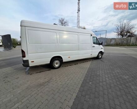 Белый Мерседес Sprinter, объемом двигателя 2.15 л и пробегом 950 тыс. км за 8500 $, фото 9 на Automoto.ua