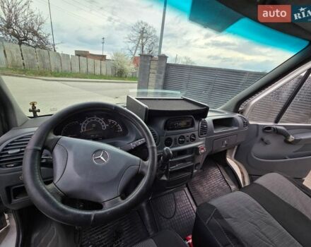 Белый Мерседес Sprinter, объемом двигателя 2.15 л и пробегом 950 тыс. км за 8500 $, фото 18 на Automoto.ua