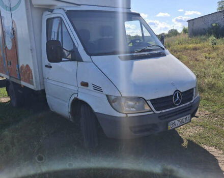 Белый Мерседес Sprinter, объемом двигателя 2.1 л и пробегом 700 тыс. км за 12999 $, фото 1 на Automoto.ua