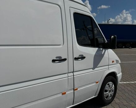 Белый Мерседес Sprinter, объемом двигателя 2.15 л и пробегом 700 тыс. км за 8900 $, фото 6 на Automoto.ua
