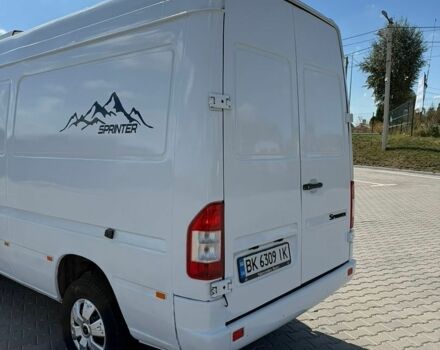 Белый Мерседес Sprinter, объемом двигателя 2.15 л и пробегом 700 тыс. км за 8900 $, фото 2 на Automoto.ua