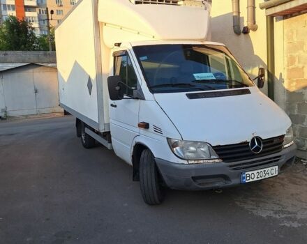 Белый Мерседес Sprinter, объемом двигателя 2.15 л и пробегом 700 тыс. км за 8500 $, фото 4 на Automoto.ua