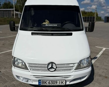 Белый Мерседес Sprinter, объемом двигателя 2.15 л и пробегом 700 тыс. км за 8900 $, фото 11 на Automoto.ua