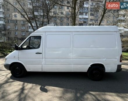 Белый Мерседес Sprinter, объемом двигателя 2.15 л и пробегом 280 тыс. км за 5600 $, фото 6 на Automoto.ua