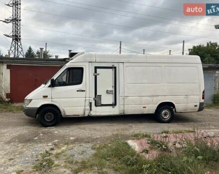 Белый Мерседес Sprinter, объемом двигателя 2.15 л и пробегом 400 тыс. км за 6499 $, фото 1 на Automoto.ua