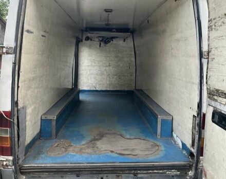 Белый Мерседес Sprinter, объемом двигателя 2.15 л и пробегом 472 тыс. км за 5399 $, фото 7 на Automoto.ua