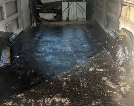 Белый Мерседес Sprinter, объемом двигателя 2.2 л и пробегом 500 тыс. км за 5800 $, фото 1 на Automoto.ua