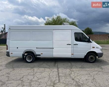 Мерседес Sprinter 2005 в Киеве на Automoto.ua Белый Мерседес Sprinter, объемом двигателя 2.15 л и пробегом 836 тыс. км за 10800 $, фото 4 на Automoto.ua