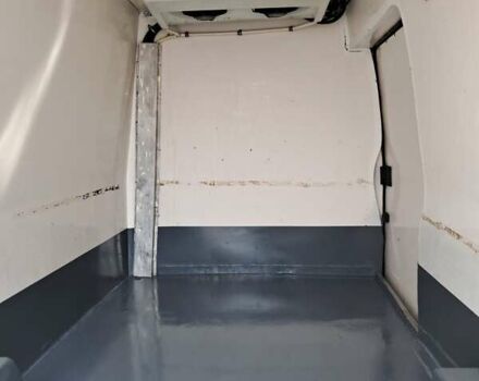 Белый Мерседес Sprinter, объемом двигателя 2.2 л и пробегом 337 тыс. км за 11500 $, фото 24 на Automoto.ua