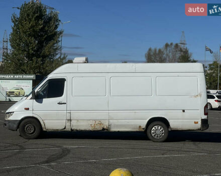Белый Мерседес Sprinter, объемом двигателя 2.15 л и пробегом 716 тыс. км за 5000 $, фото 5 на Automoto.ua