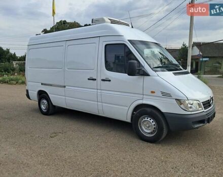 Белый Мерседес Sprinter, объемом двигателя 2.2 л и пробегом 337 тыс. км за 11500 $, фото 8 на Automoto.ua