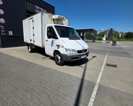 Белый Мерседес Sprinter, объемом двигателя 2.69 л и пробегом 568 тыс. км за 12500 $, фото 4 на Automoto.ua